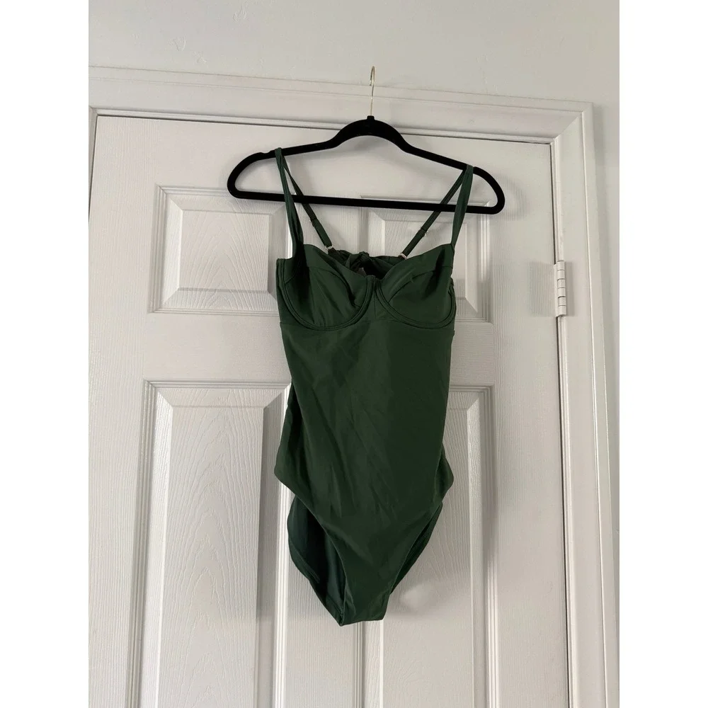 quince italian underwire one-piece bathing suit in palm green, women size large
